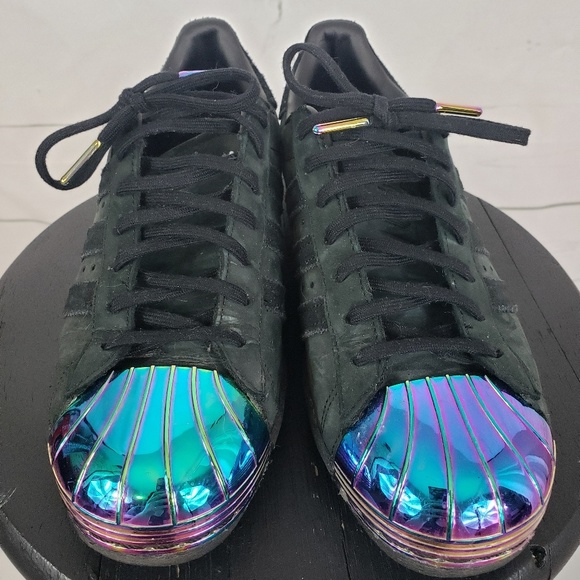 superstar iridescent black